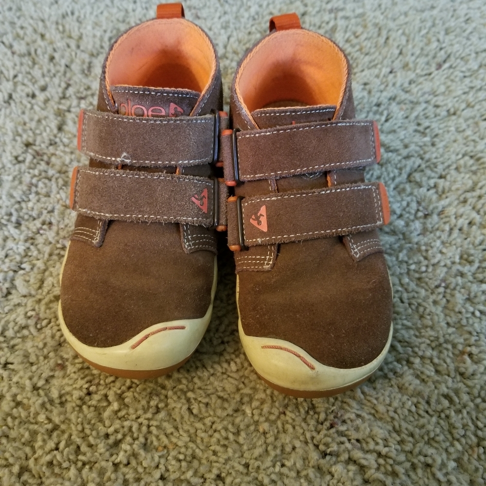 PLAE size 9